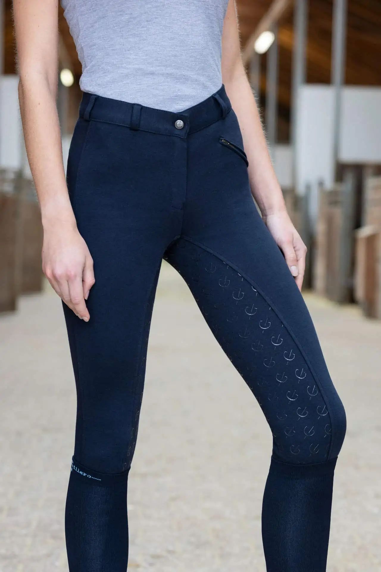 Pantaloni da equitazione Organomic Covalliero donna, fondo grip, in uso, in scuderia