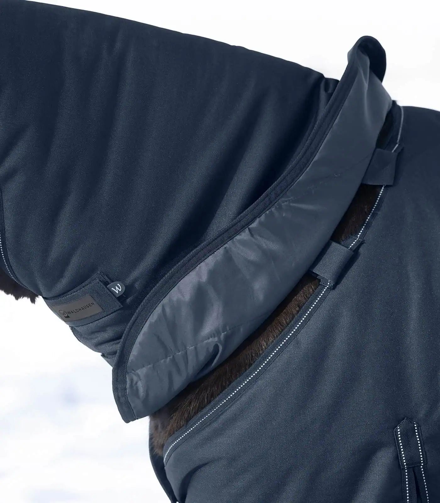 Waldhausen Outdoorhalsteil 600D, Light - wasserdicht & atmungsaktiv, Nachtblau Vollblut