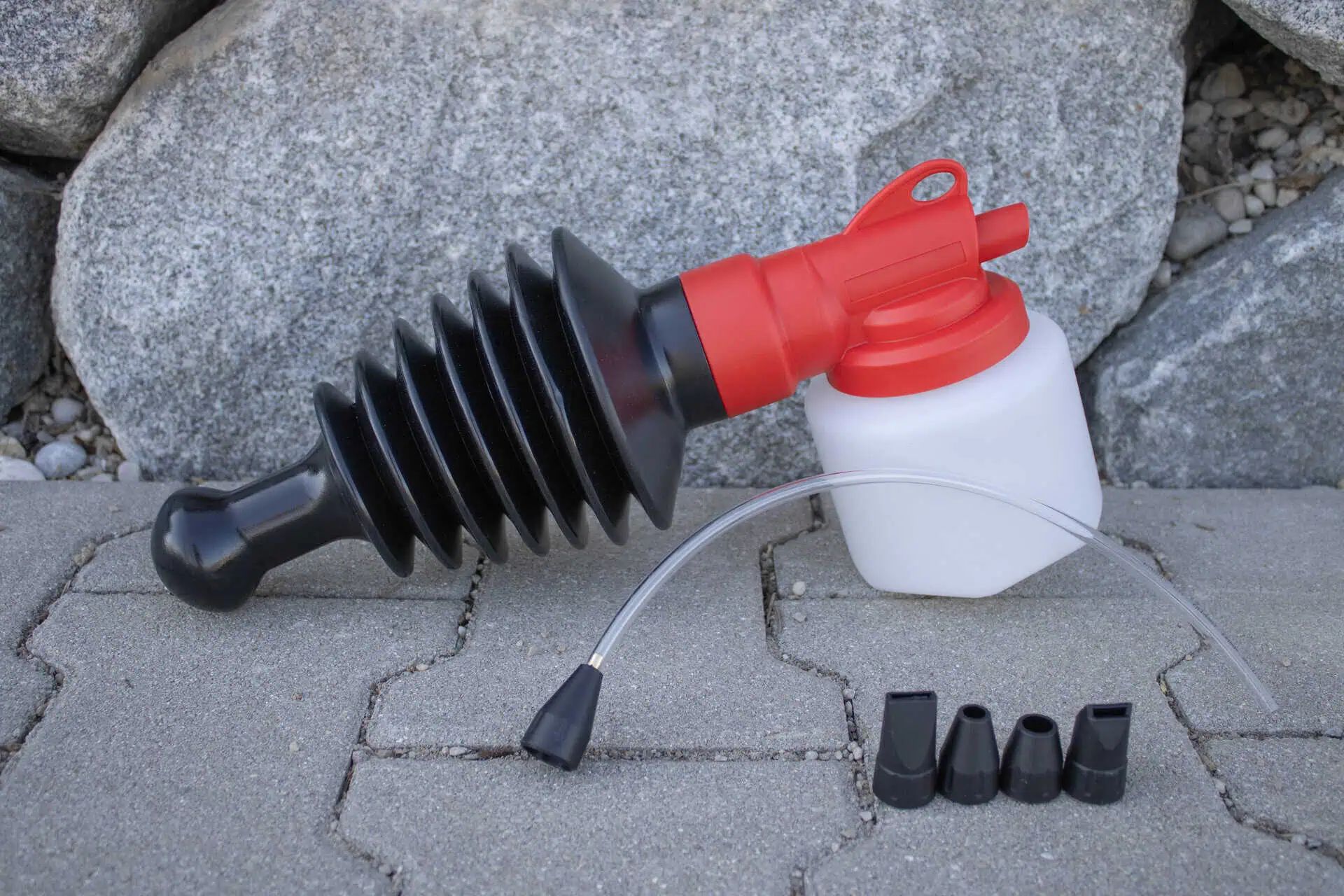 CIT Powder Sprayer 500 ml with 5 Nozzles & Extension, what's included