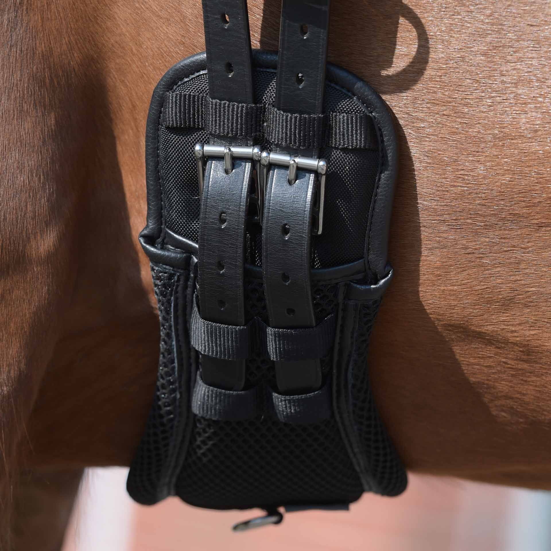 BUSSE Saddle Girth 3D AIR EFFECT-DR D, Anatomical Shape, detail view, closure