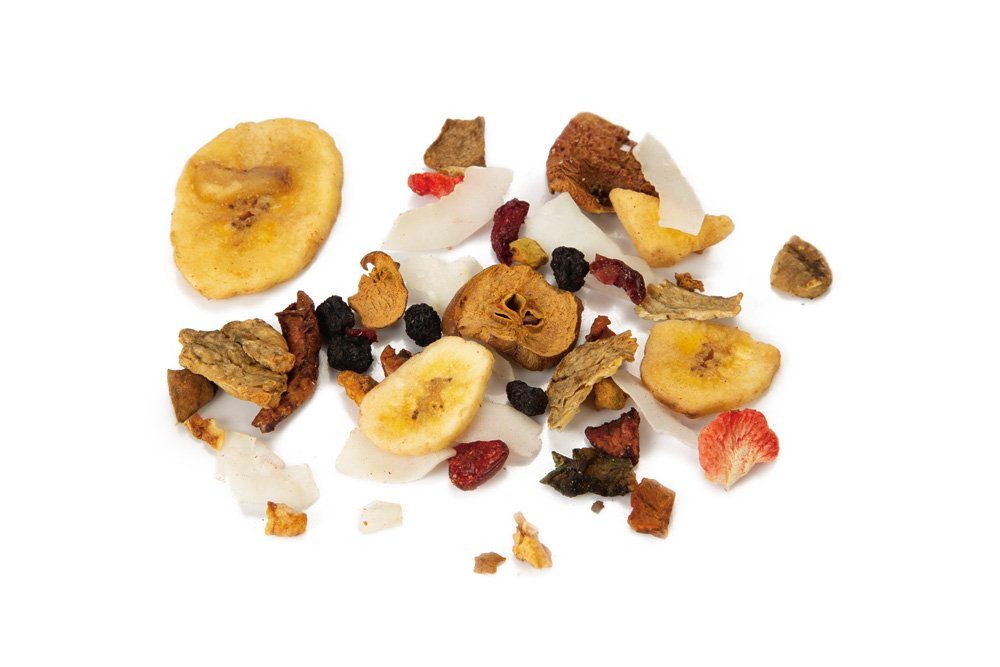 Beeztees Fruit Mix, dried fruit pieces in detail