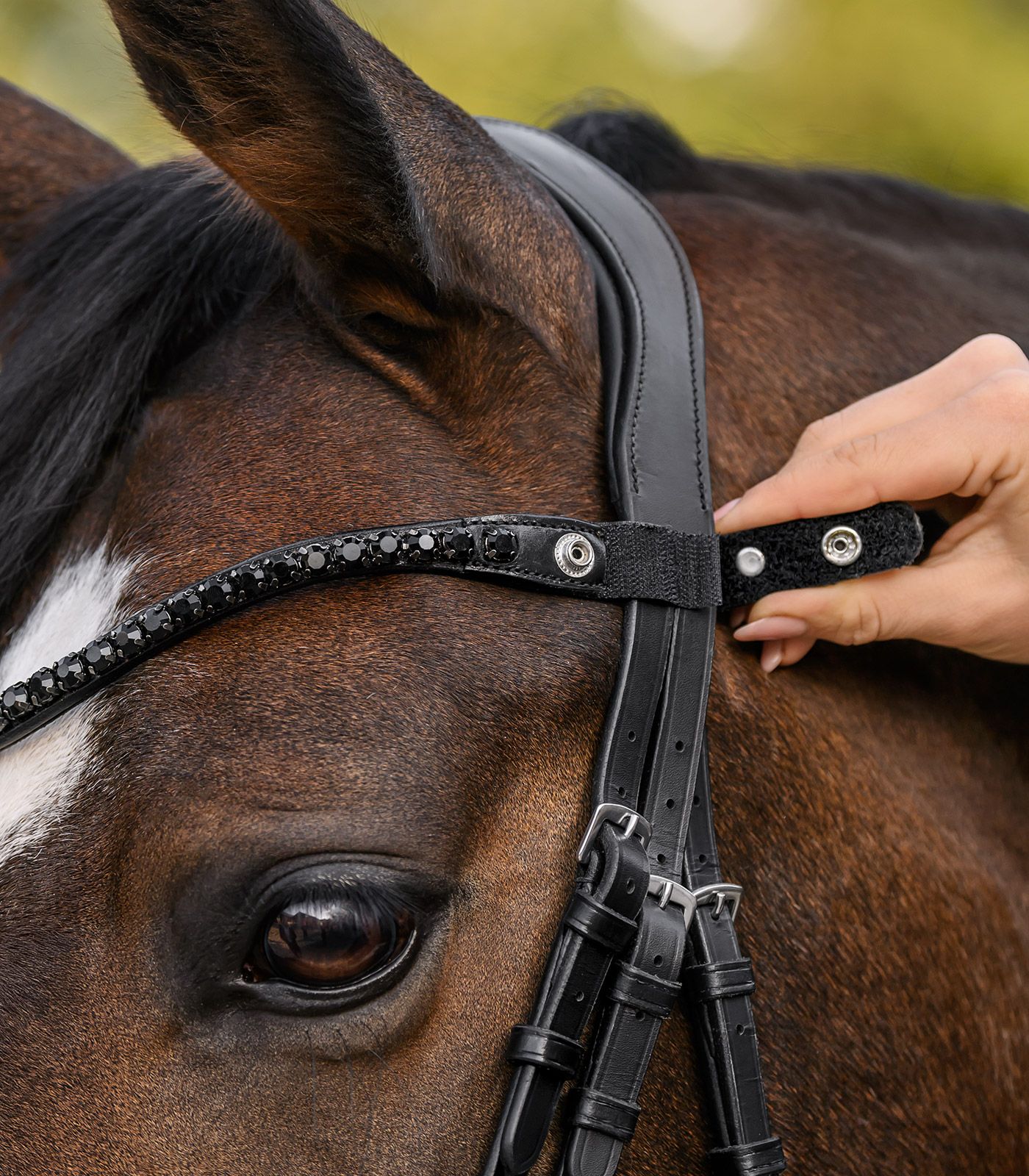 Waldhausen X-Line Stirnband Shine – funkelnde Steine, schnell gewechselt, schwarz/schwarz