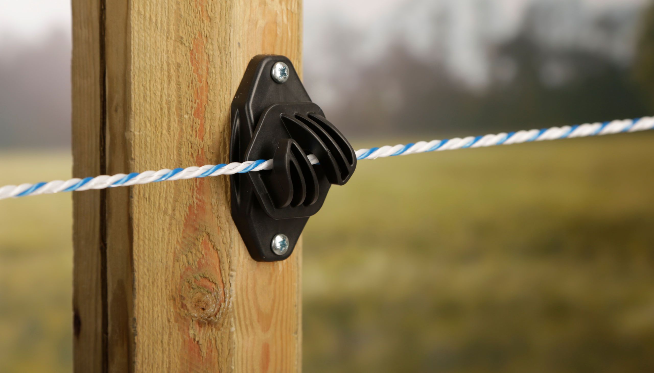 electric fence, tensioner, rope, post, polypropylene rope