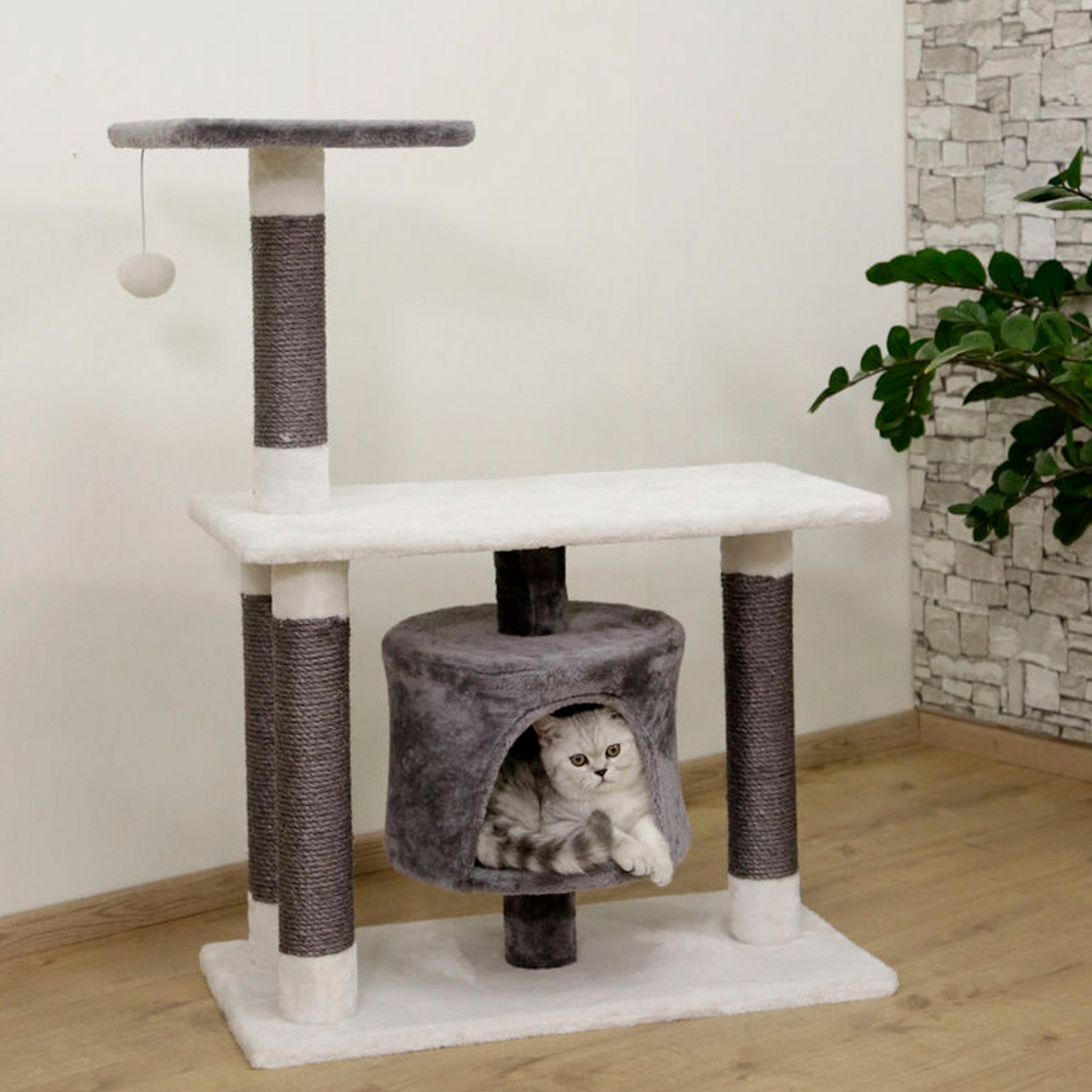 Kerbl Albero per gatti Jade Darklight per gattini e gatti piccoli, in uso