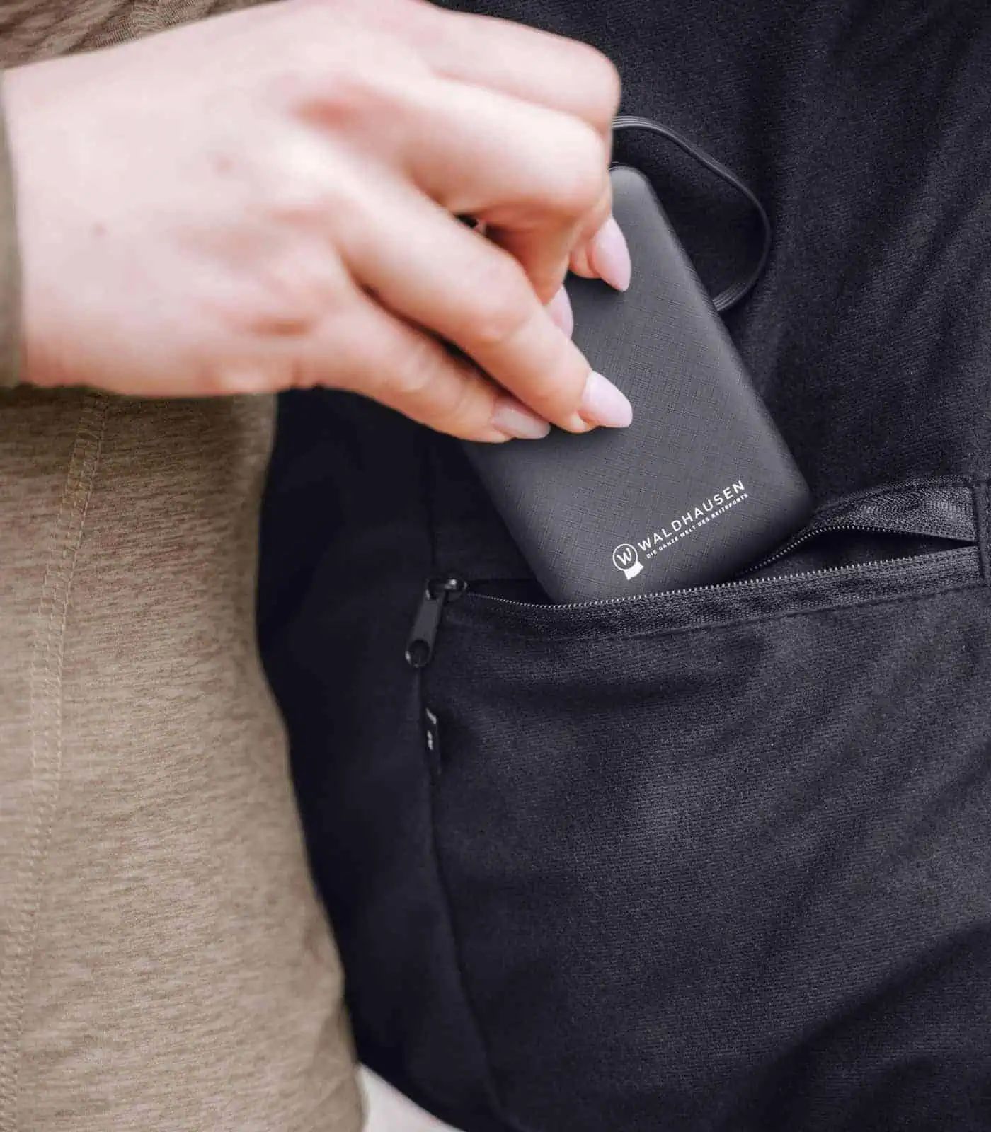 ELT Comfort Heat fűthető mellény, párnázott fűtőmellény lovasoknak