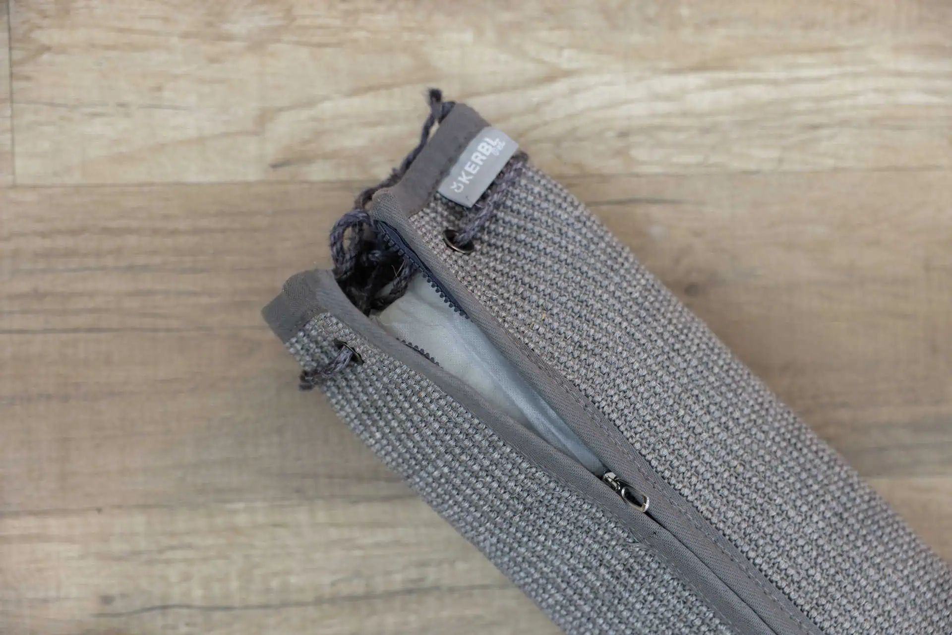 Sac d'escalade Climber Kerbl Pet à fixer au plafond, 240 cm, détail, fermeture