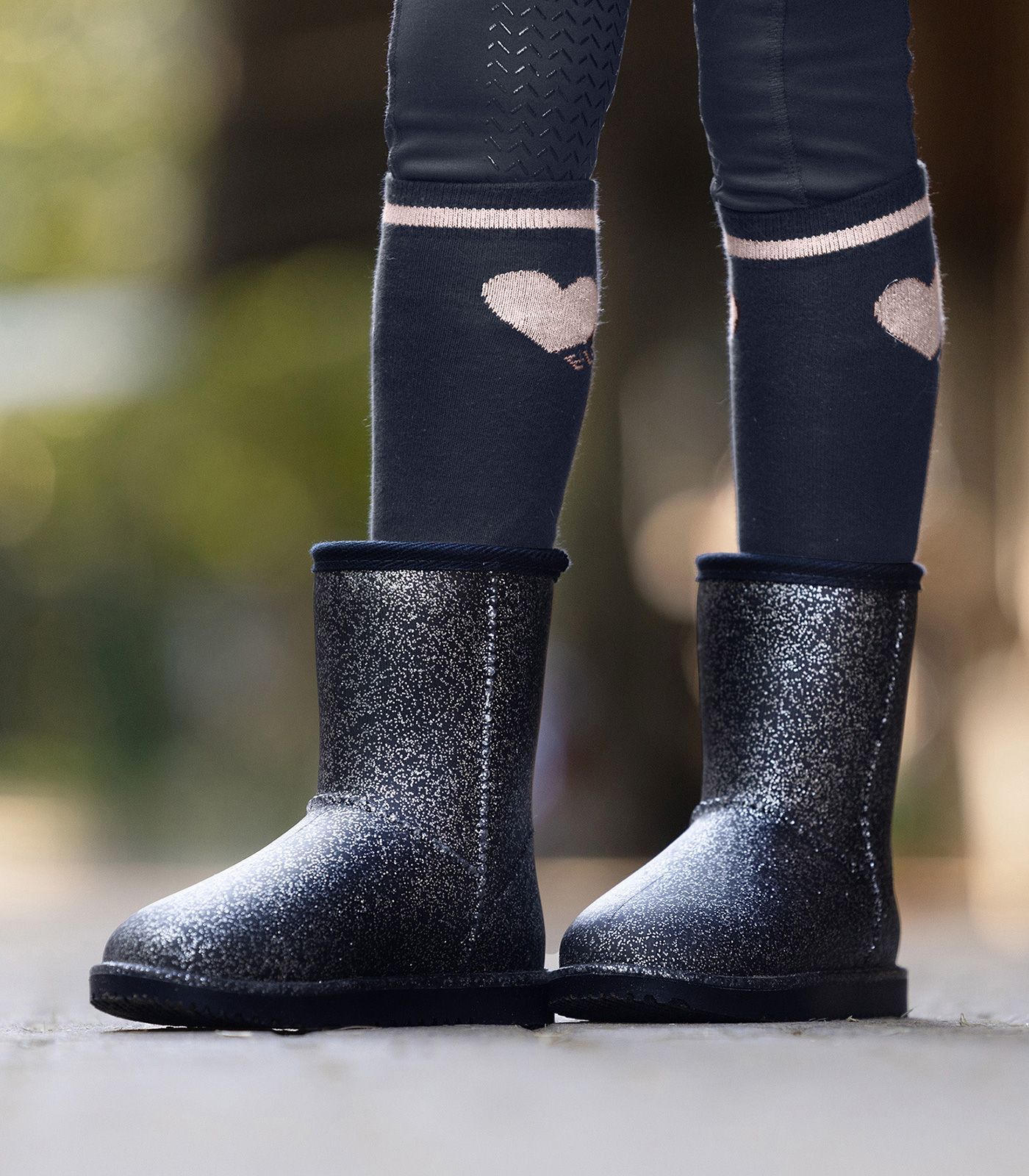 ELT Bootie Rainless téli cipő, vízálló, sötétkék/lucky, használat közben