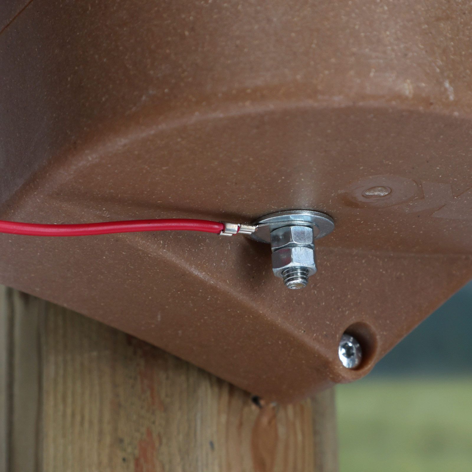 AKO Flexigate Premium Electric Gate Set 6 m green, sustainable bio-plastic housing, detail view, connection