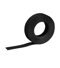 Rolle mit schwarzem Klebeband