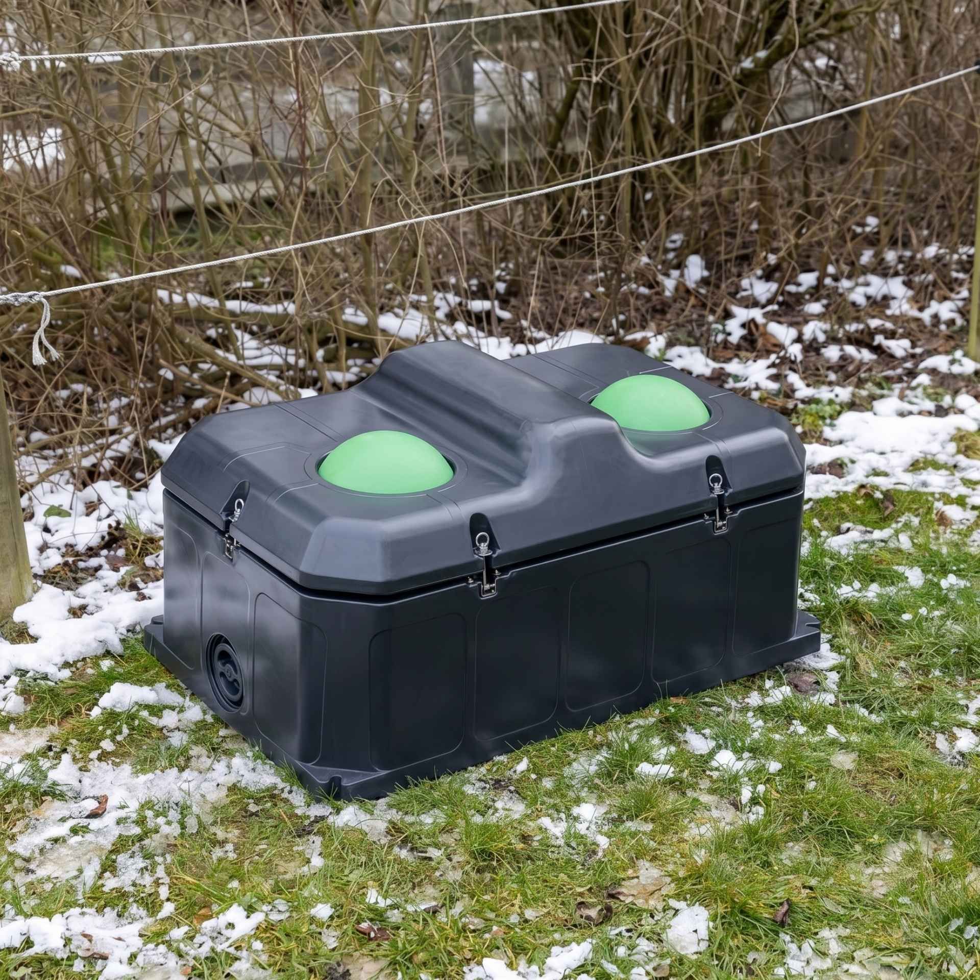 Wassertank, Aufbewahrungsbox, Doppelkammer, Außenbereich, grüne Deckel