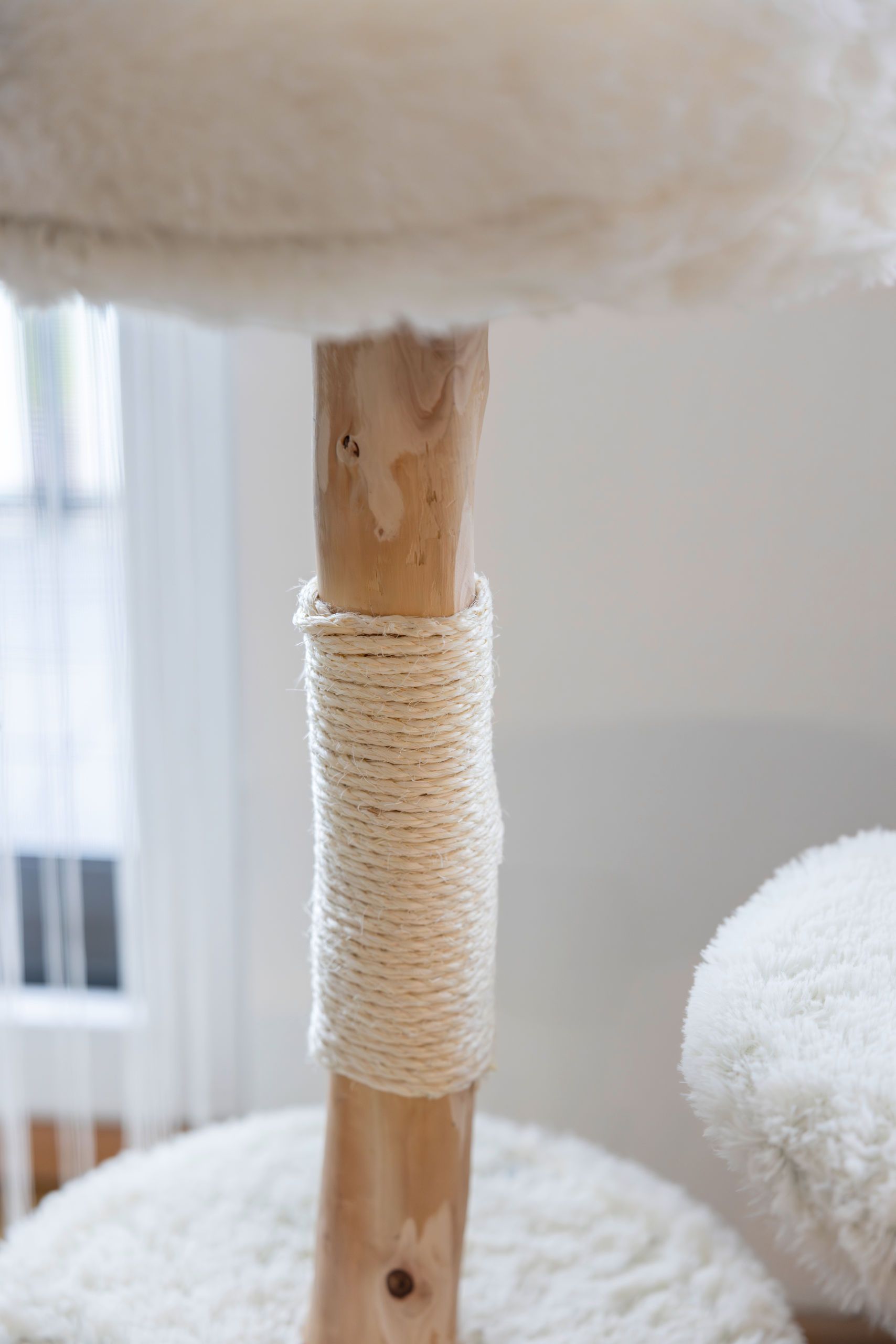 cat tree, rope wrap, wooden post, jute rope, soft fur