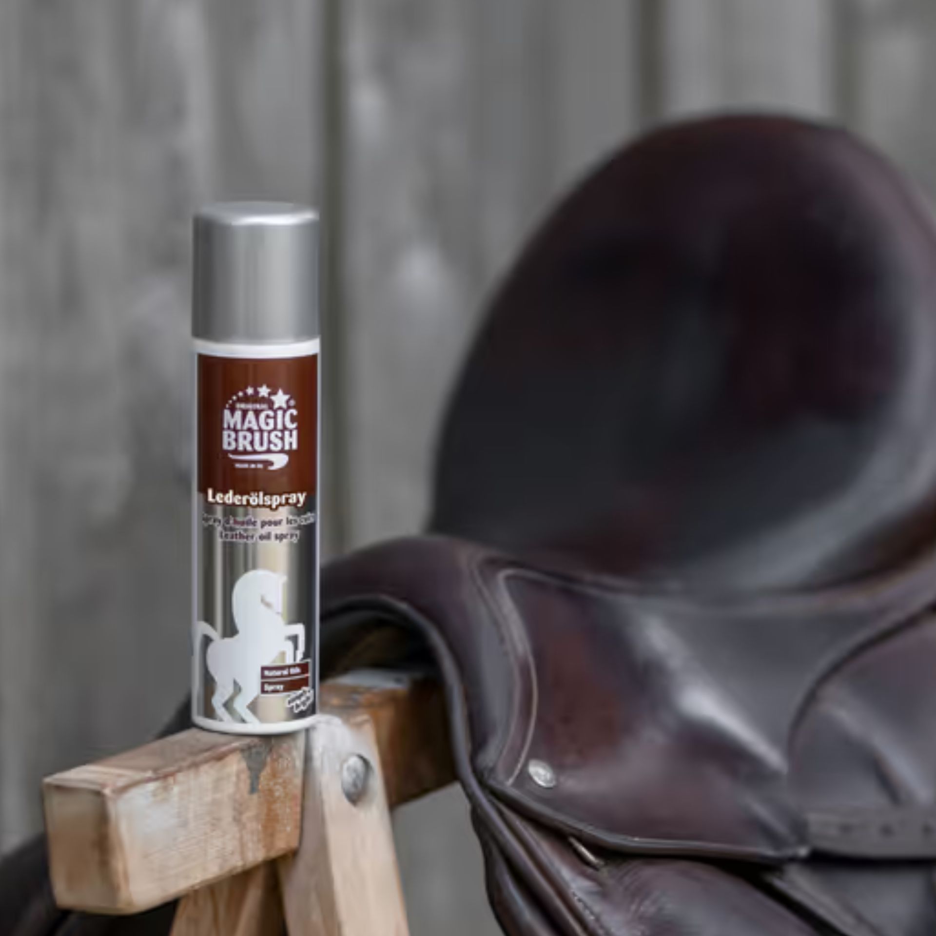 MagicBrush bőrolaj spray puha, ellenálló bőrért, 225 ml