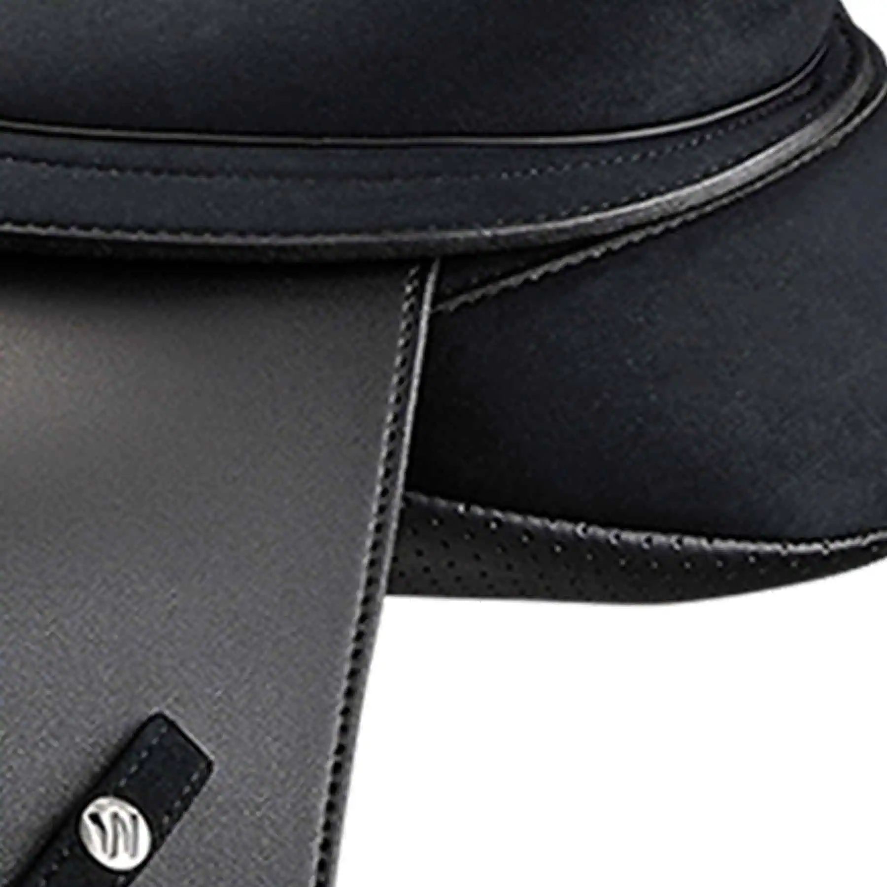 Selle de dressage Wintec Pro avec technologie HART, coussins CAIR, détail