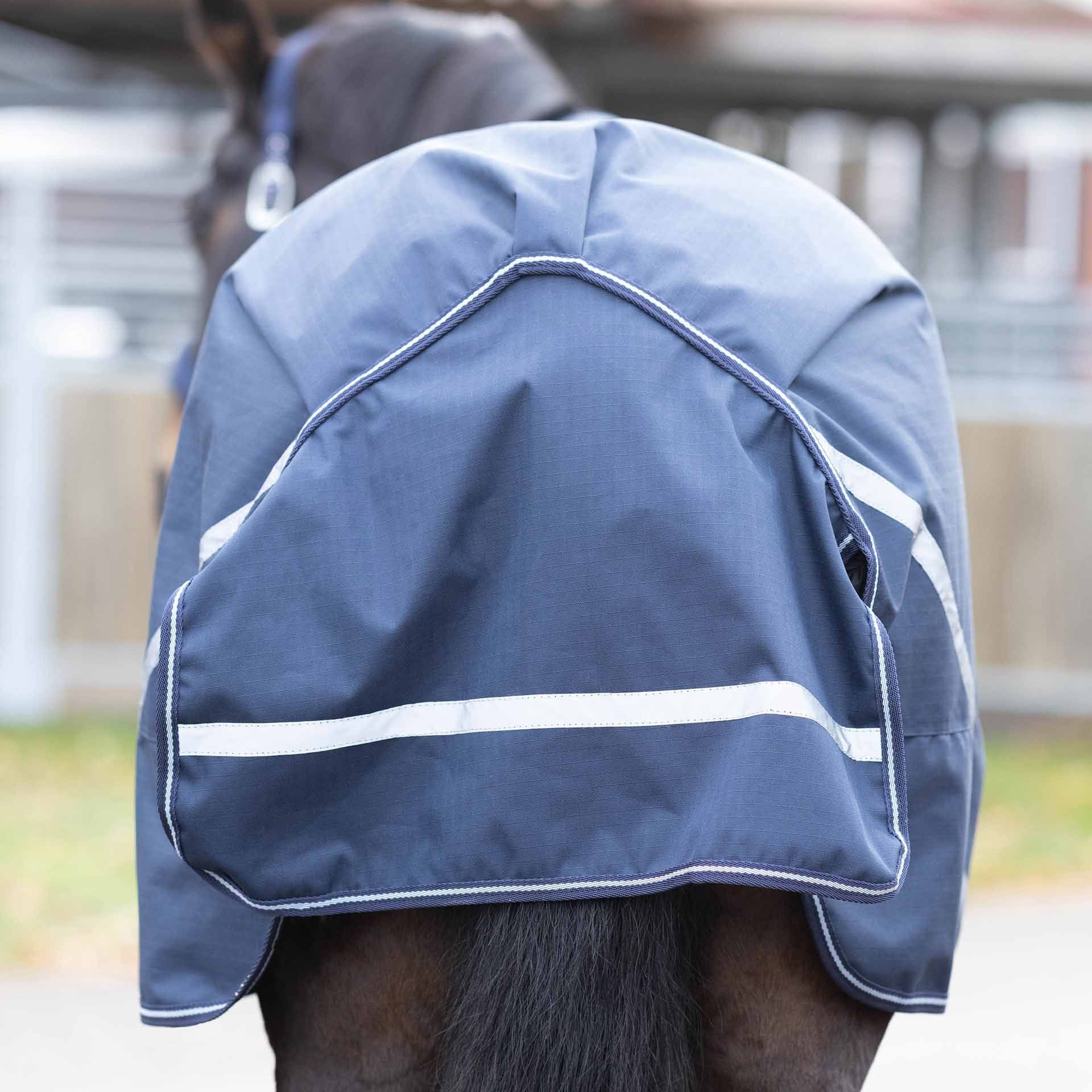 BUSSE Träningstäcke RAIN COMFORT 100, vind- & vattentät, vy bakifrån