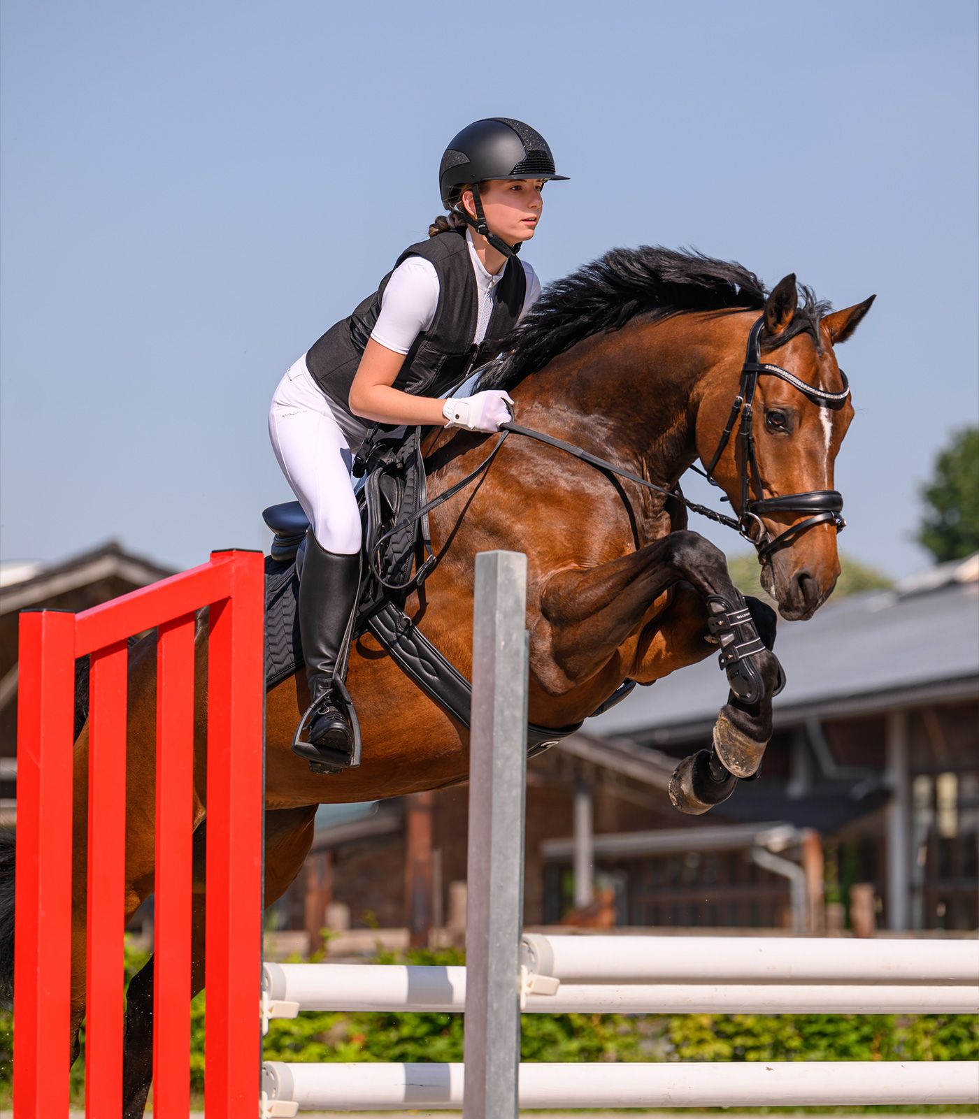 SWING Gilet Airbag P25 AIR, noir, Gilet d'Équitation, en utilisation