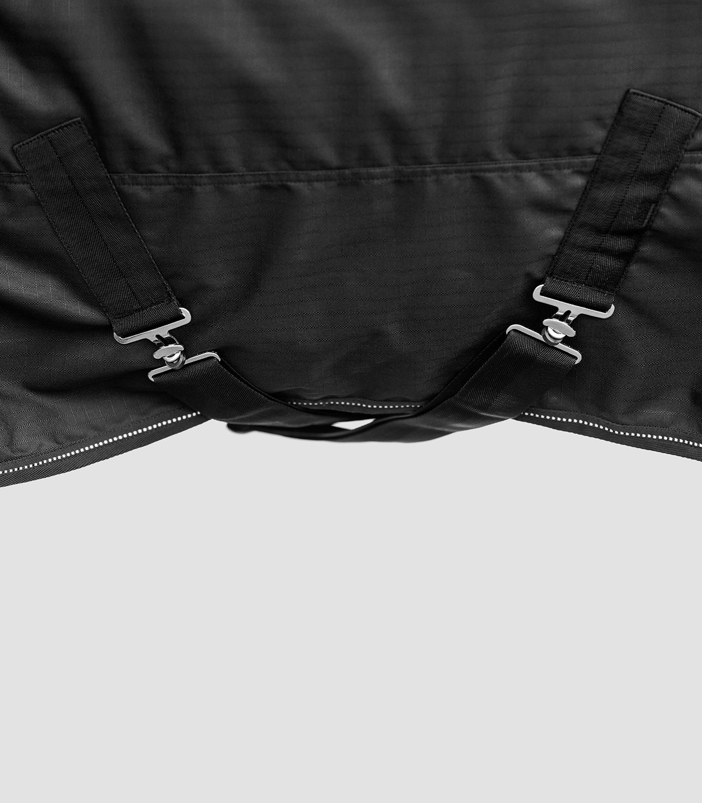 Waldhausen Outdoordecke Nordic High Neck 100 g, 600 Denier, wasserdicht, schwarz