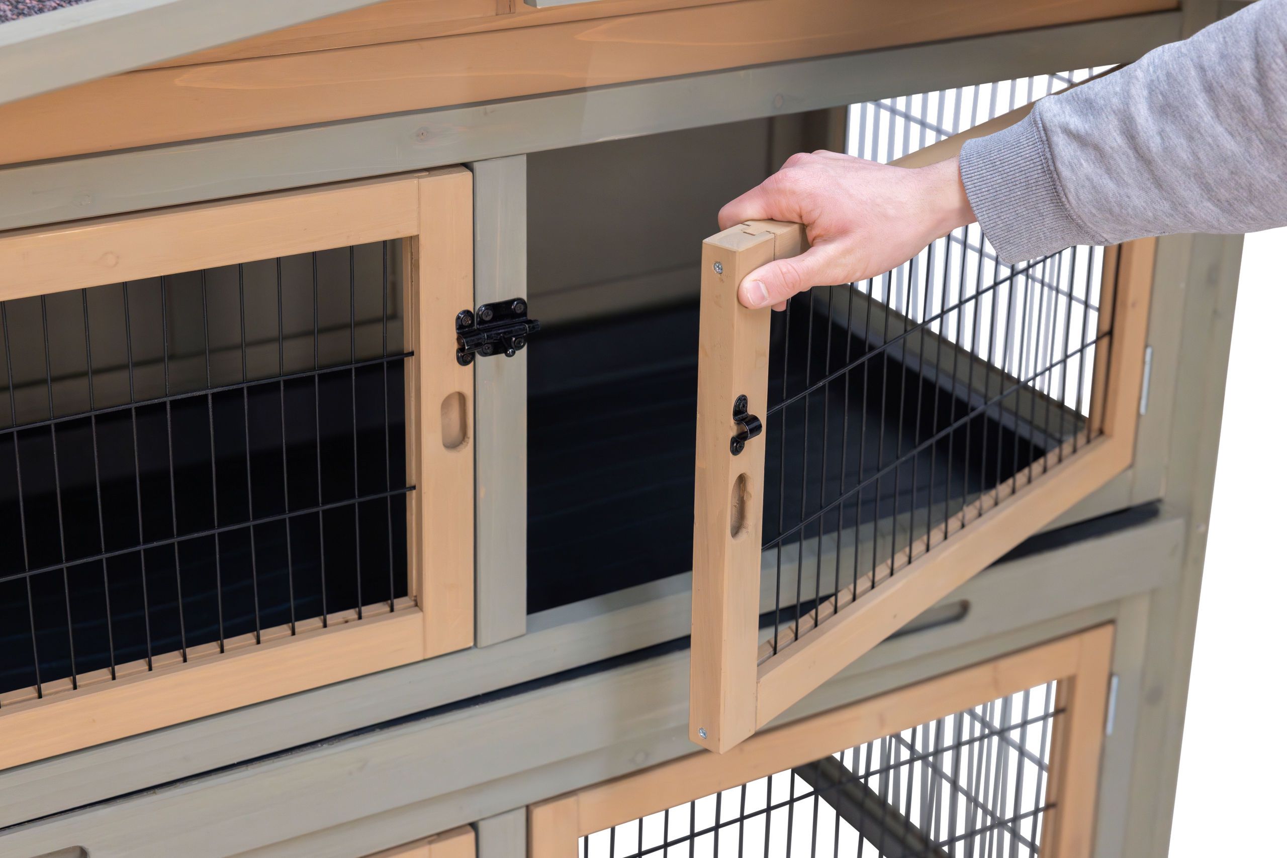 Hundekäfig, Drahtgitter, Holzrahmen, Tür öffnen, Handgriff öffnen