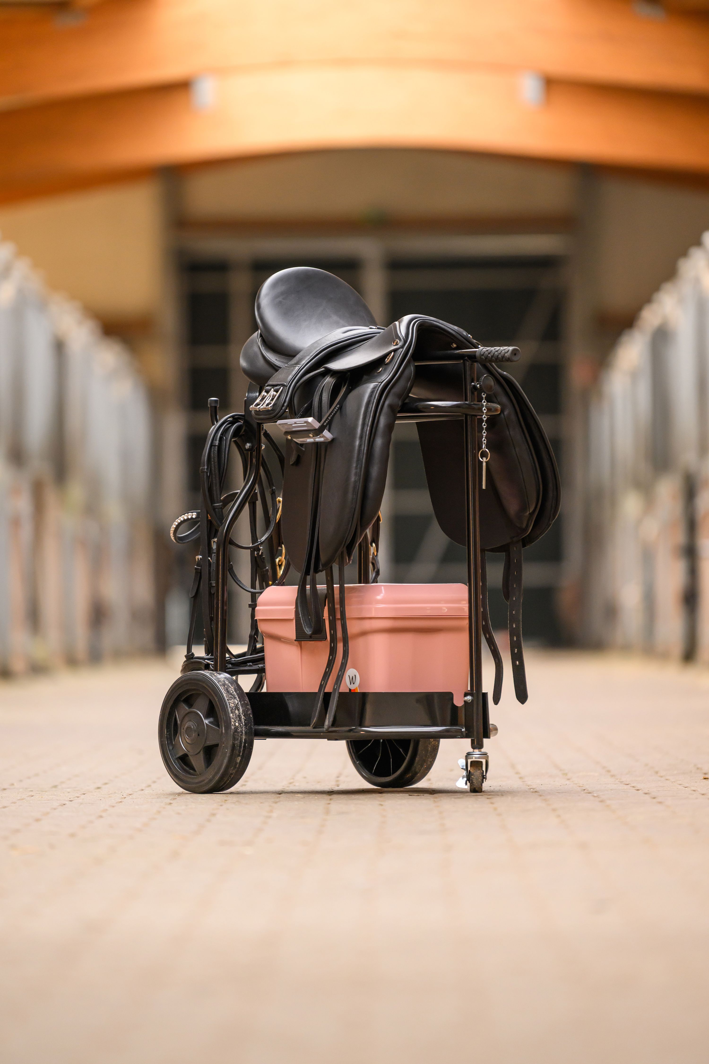 Waldhausen Chariot Stall-Carry Basket, noir – Panier de rangement