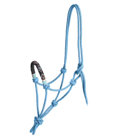 Strickhalfter aus Seil in hellblau mit gemustertem Nasenband