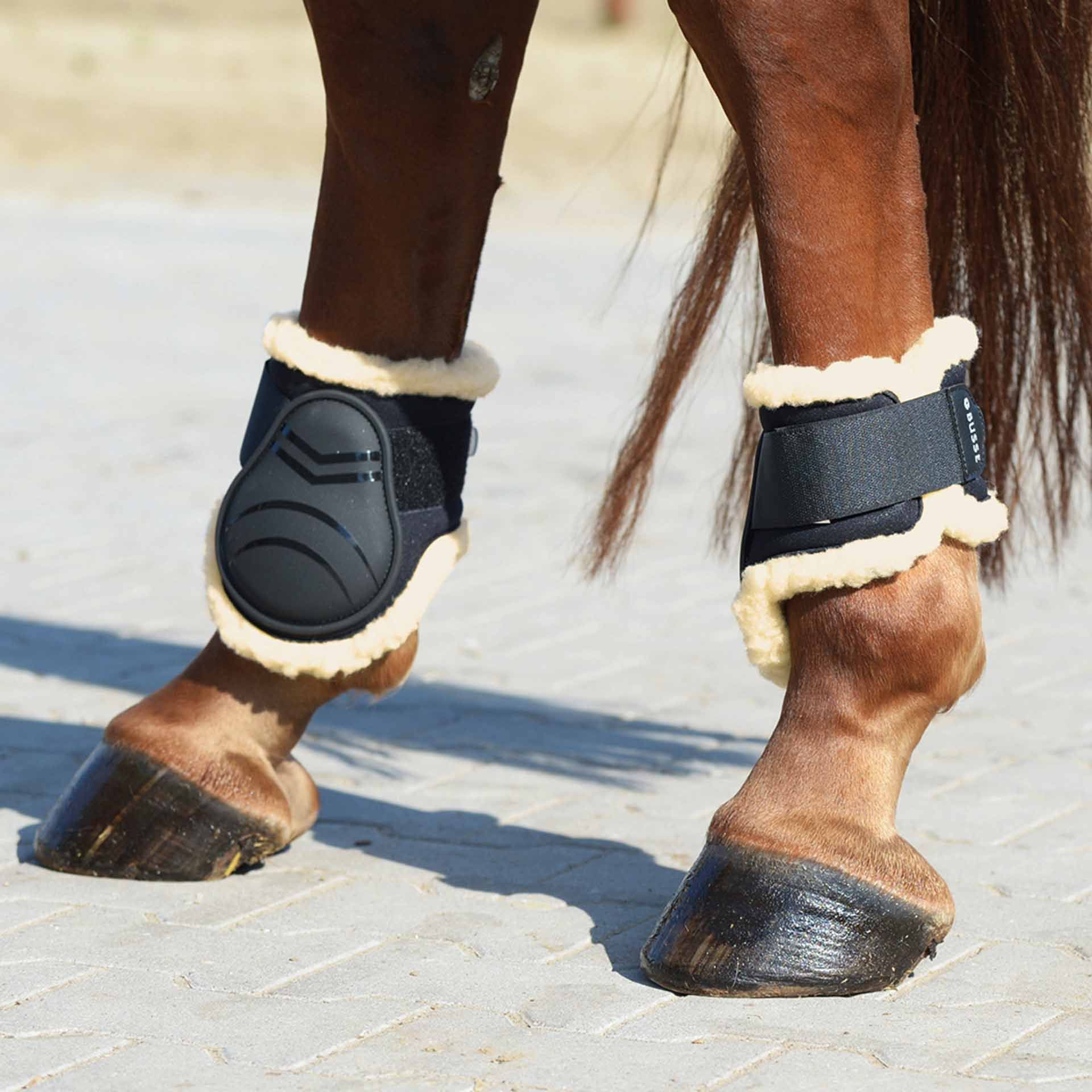 BUSSE Streichkappen BOUNCE ART-FUR II Pony schwarz