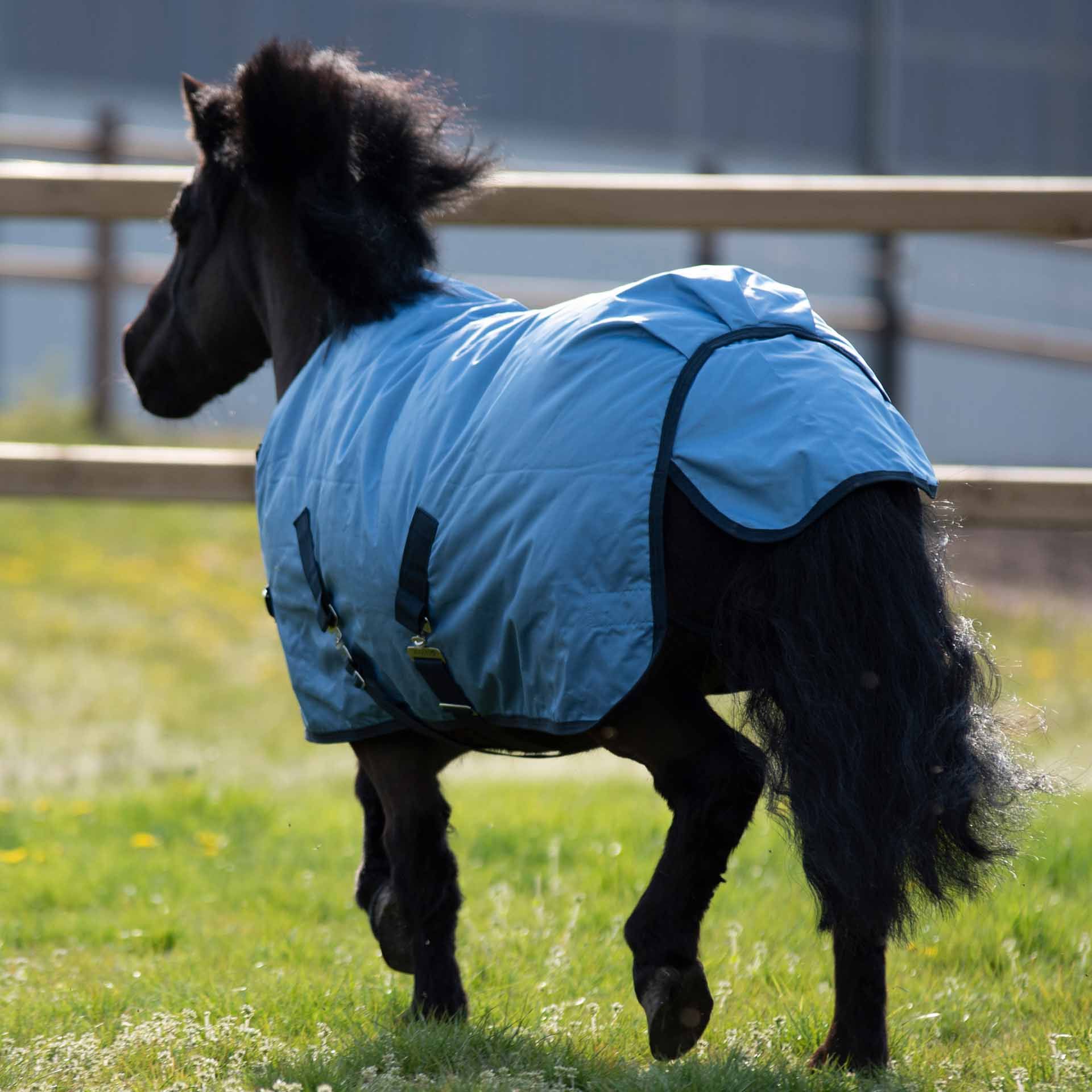 BUSSE WINDCHILLY MINI kültéri takaró, esővédő pónikra, oldalnézet
