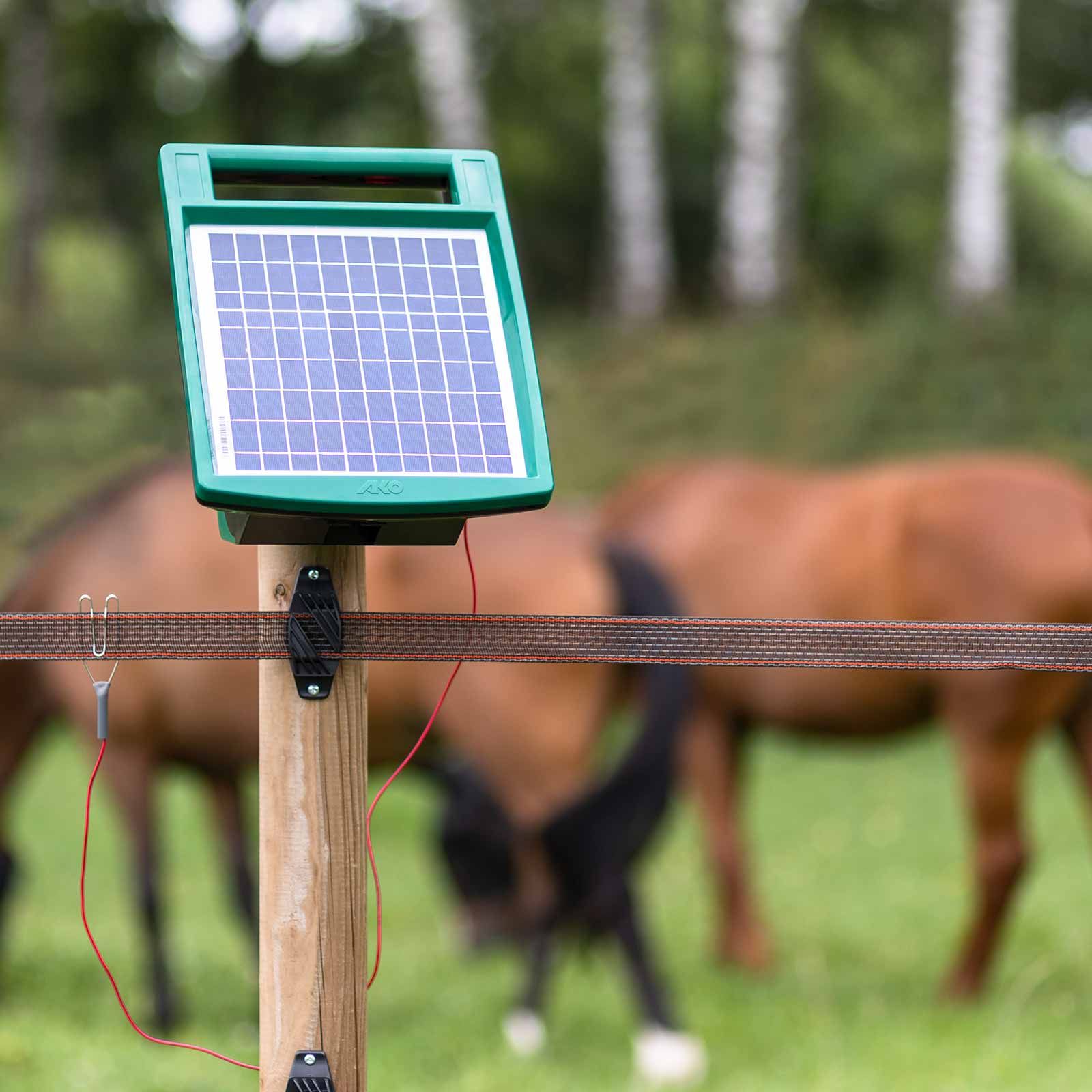 AKO Sun Power S 500 Solar Electric Fence Energiser 8 Watt 12V, 0.75 Joule, in use, in the paddock