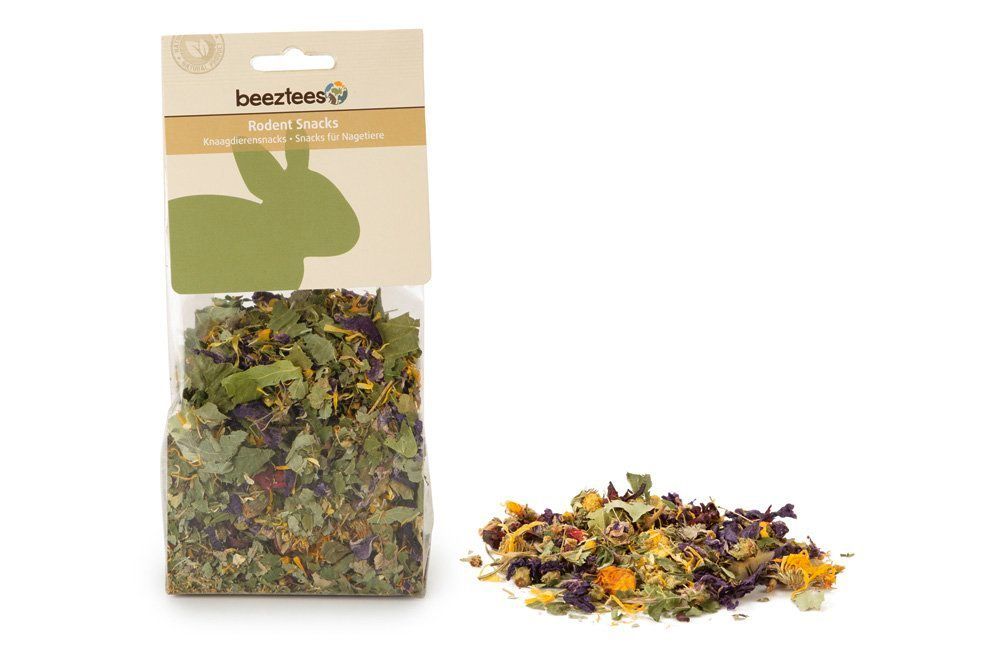 Beeztees Flower Mix rabbit treats for rabbits and rodents, 45 g