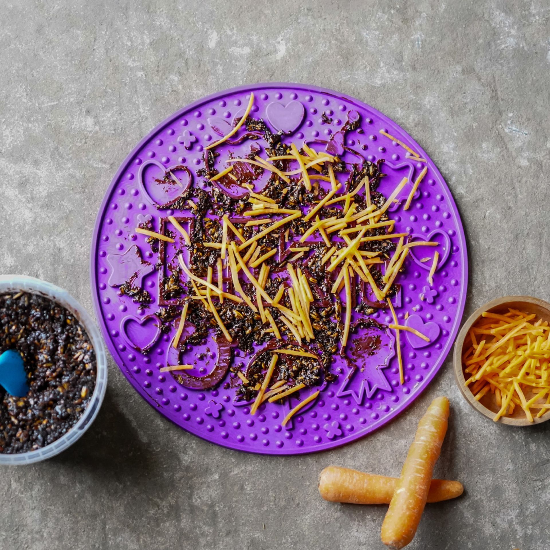 plate, snack, tortilla, cheese, purple