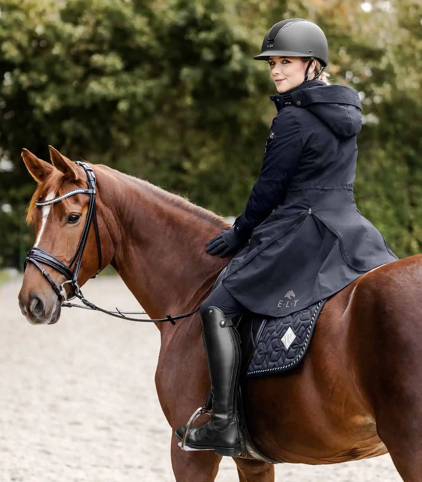 Parka d'équitation Ontario ELT, imperméable et coupe-vent, en utilisation