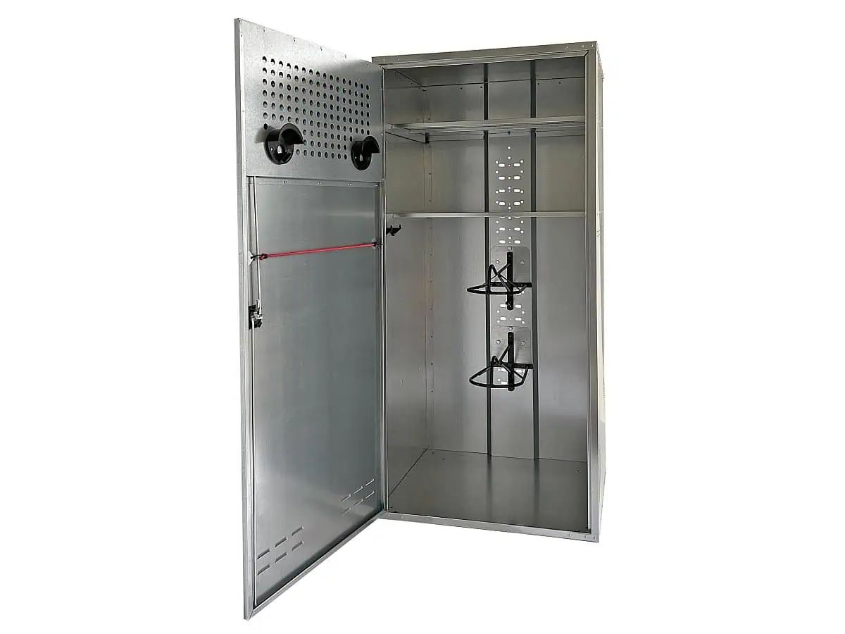 Growi Sattelschrank Western 190x90x75 cm Vorhangschloss