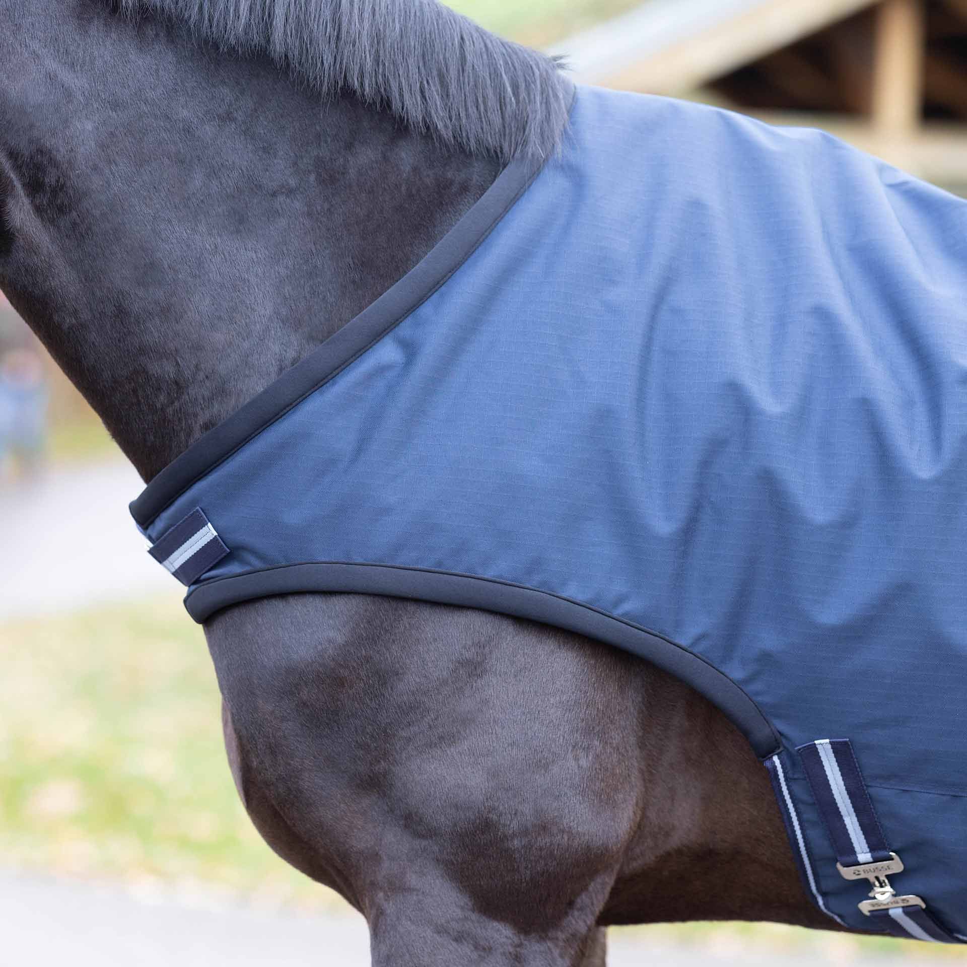 BUSSE Walker Rug RAIN COMFORT 50, Horse Exercise Rug, in use, in the stable