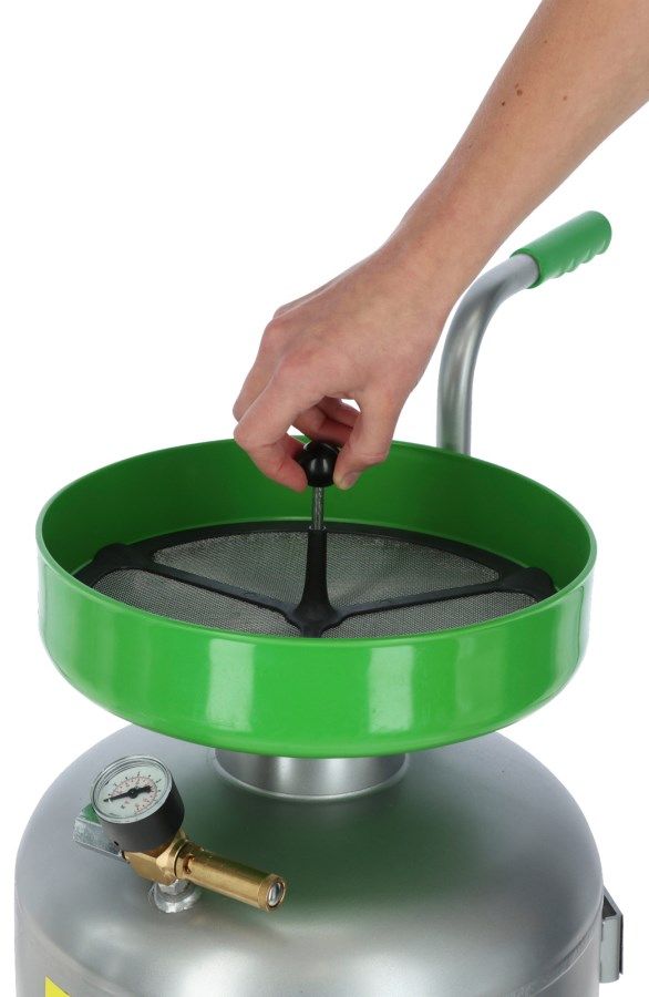 grün, Campingkocher, Gasausgleichsregler, Handbedienung, Metall, Grillplatte